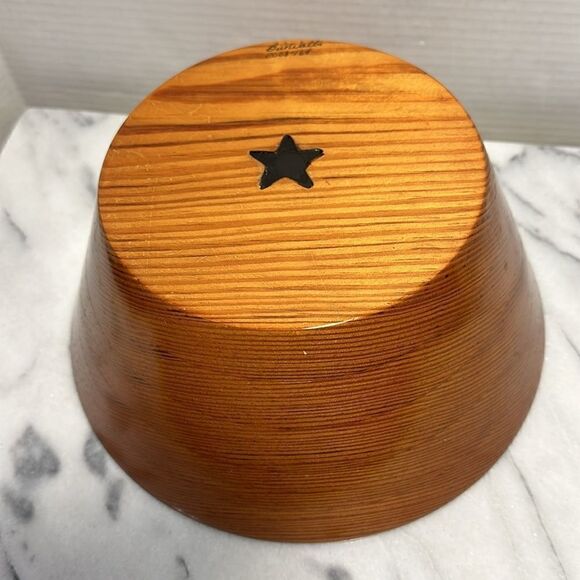 Wood bowl hand made & signed Texas star - Picture 3 of 7